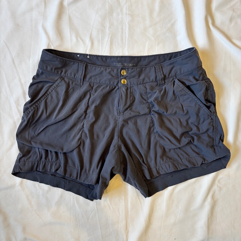 Columbia Women’s Hiking Shorts Size 8 Gray Omni-Shield Outdoor